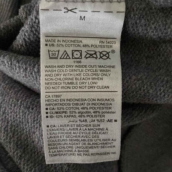 Old Navy Sweater - Picture 6 of 7